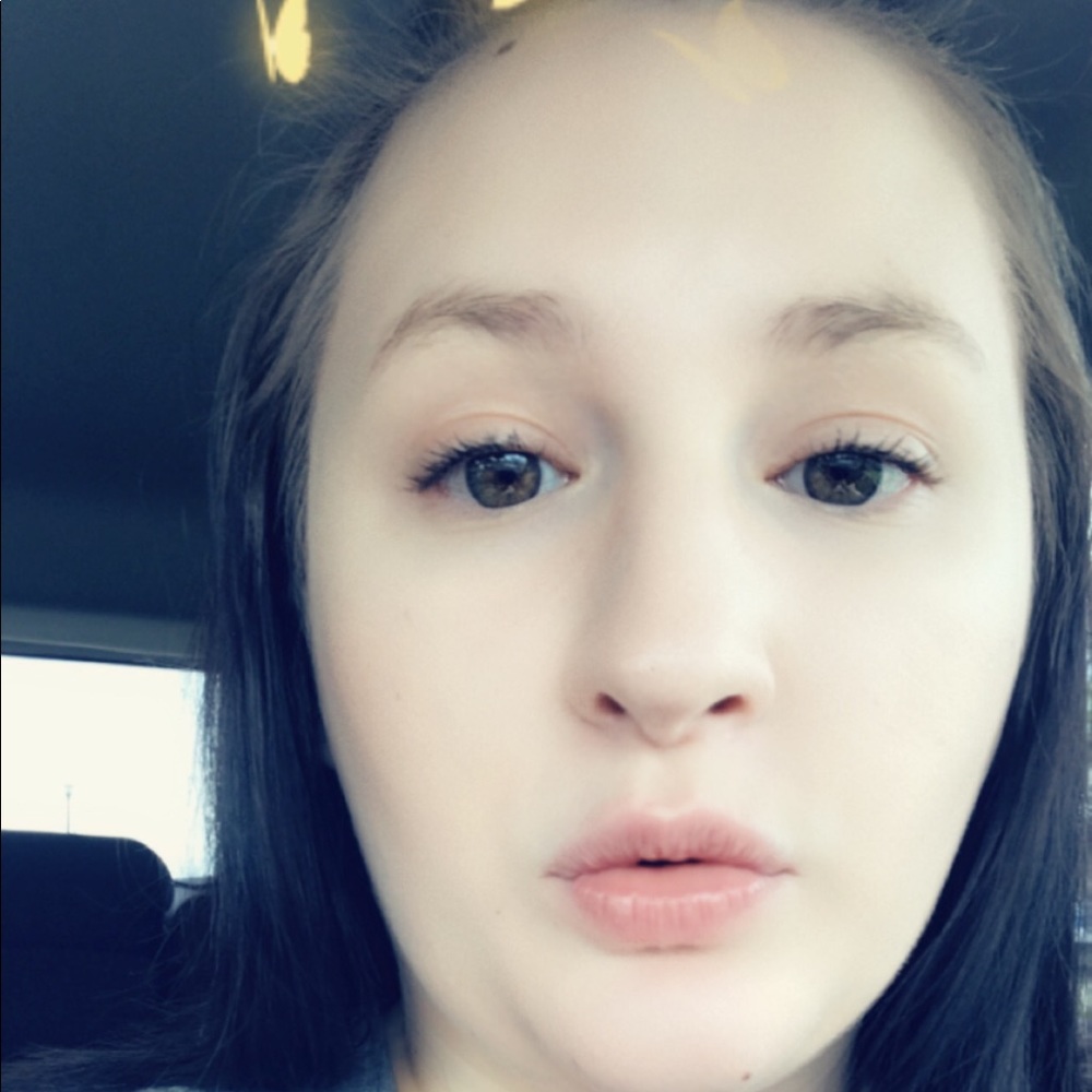 Meet your Posher, Renee